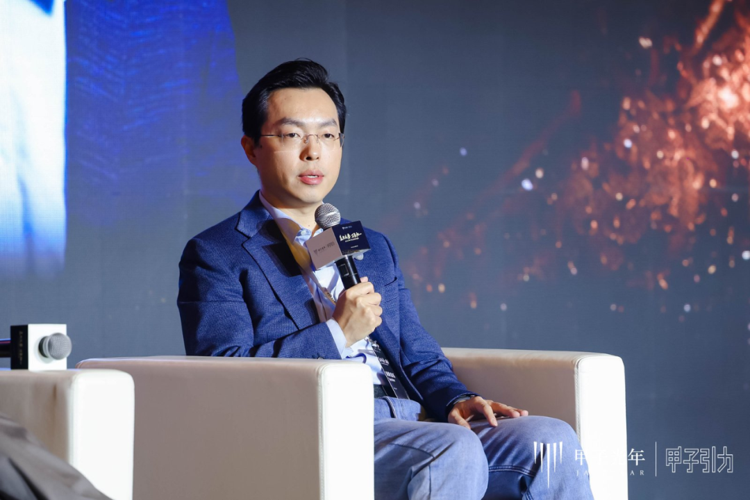 2000+人次到场，70余位大咖激辩AI下半场生存法则，「2025甲子引力年终盛典」圆满落幕 ｜ 甲子引力