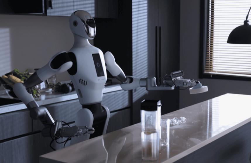 从技术自信到产业爆发：2025十大趋势，见证中国产业的「破局与共生」