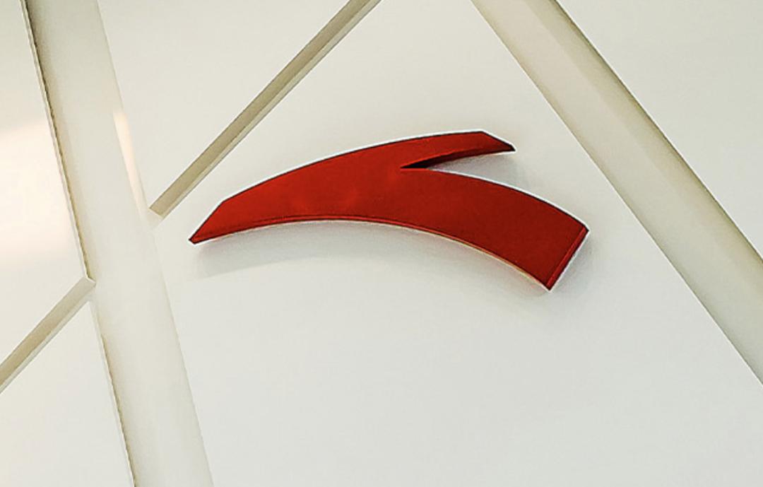 丁世忠马年第一战:123亿抄底彪马,再造一个FILA?