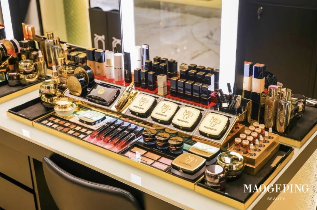 毛戈平出海,能否复制泡泡玛特的增长路径?