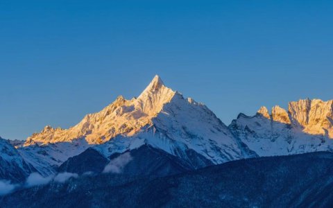 2026港股开门红！壁仞科技上市首日暴涨110%，市值破800亿