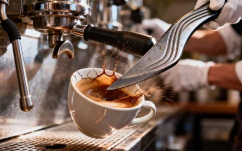 9.9元的回旋镖，还是打到了瑞幸的身上