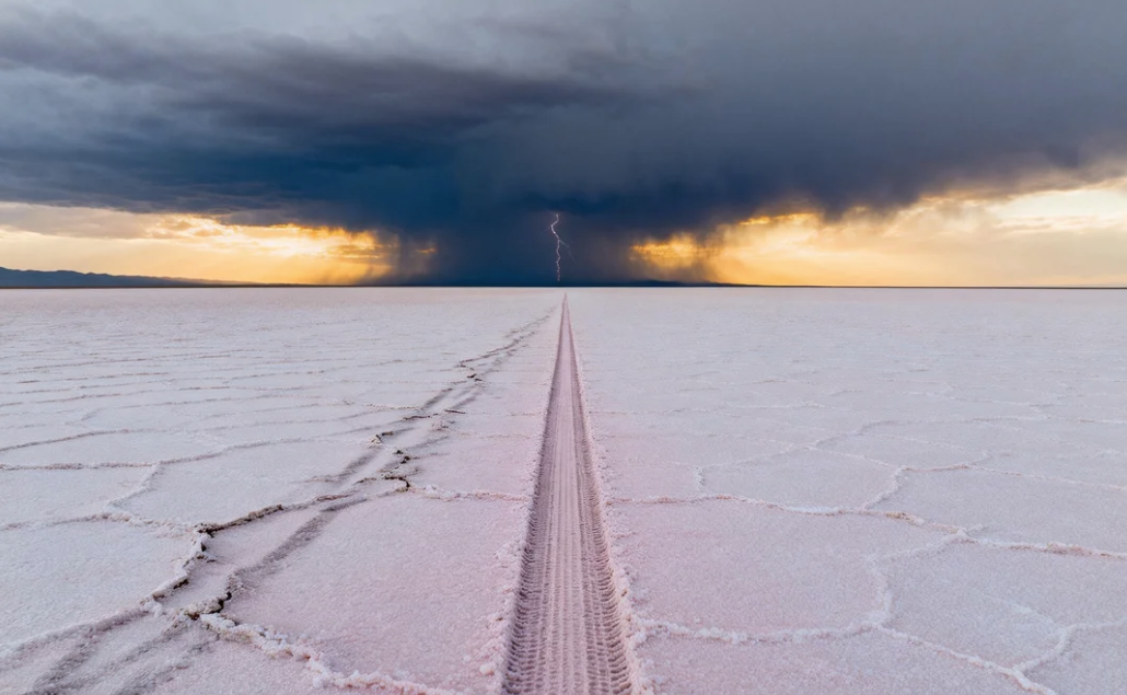 印奇「中年」突围