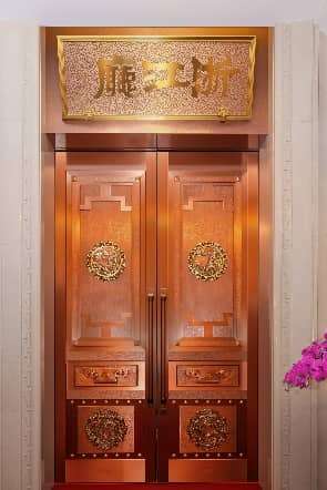 熔铜艺术20周年,朱炳仁铜艺双璧入驻人民大会堂