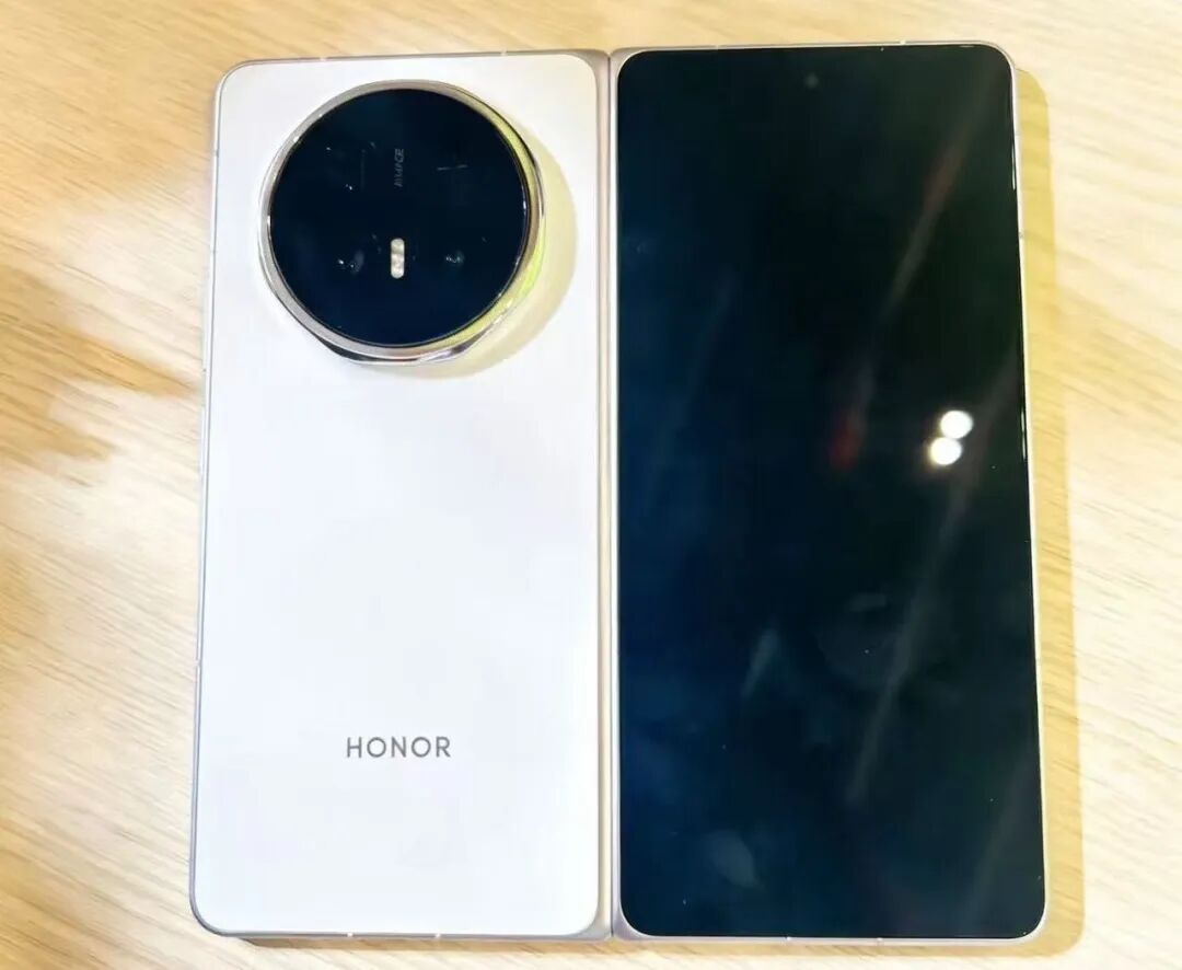 折叠屏的总决赛，开始了