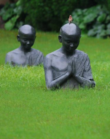 天价墓地卖不动了，殡葬行业暴利模式结束