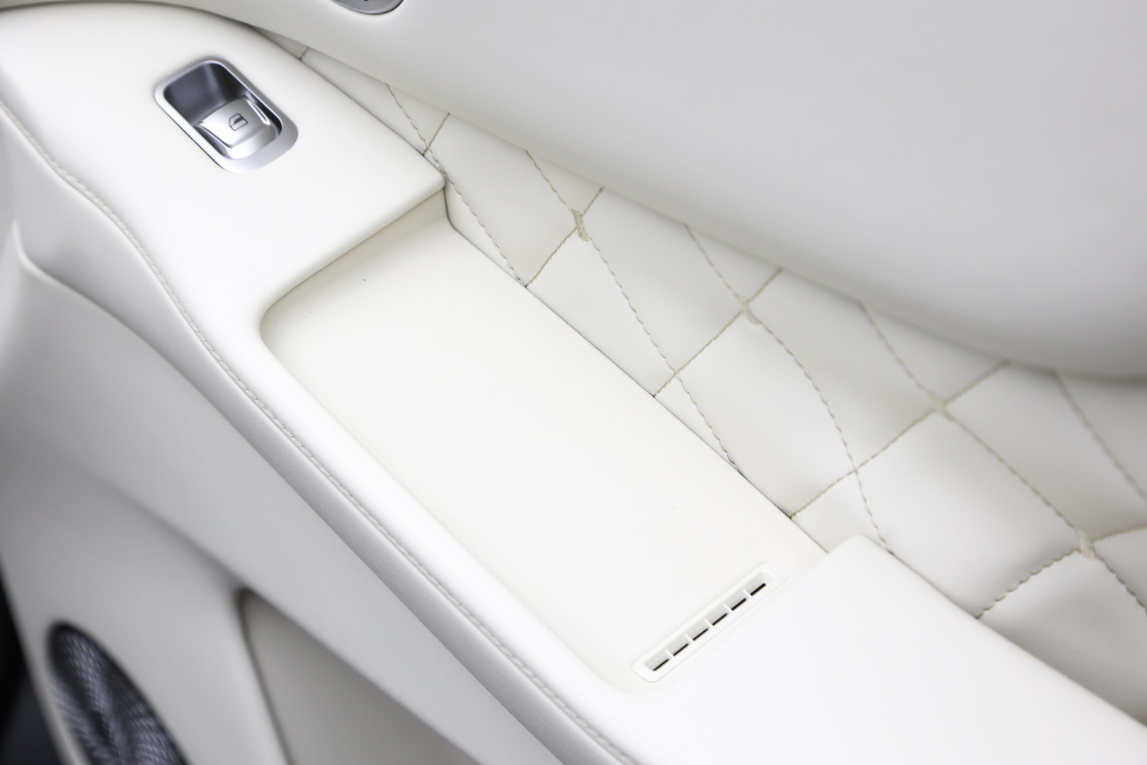 重塑中国豪华汽车全球旗舰标杆，魏牌V9X重磅登陆北京车展