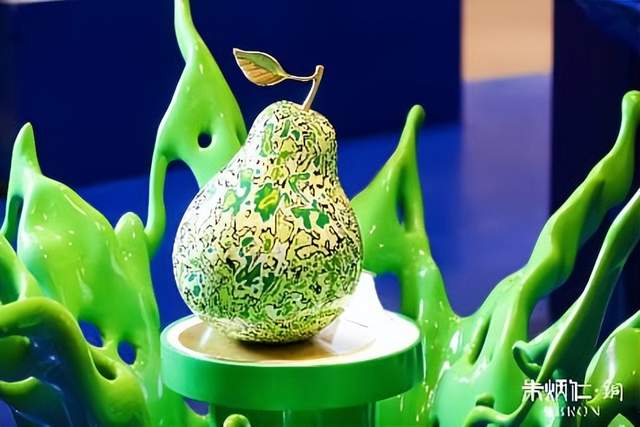 82岁朱炳仁发布新作“水果Party”,首展登陆宁波