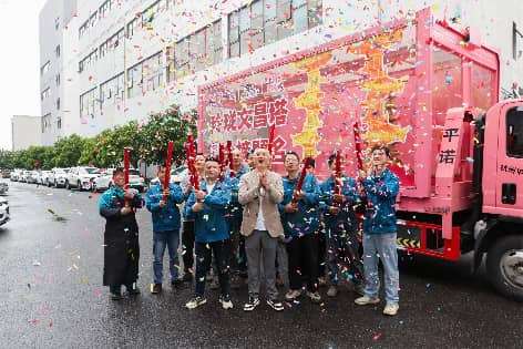 杭州文运祈福之旅盛大启幕 非遗铜艺铸就城市文旅融合新典范