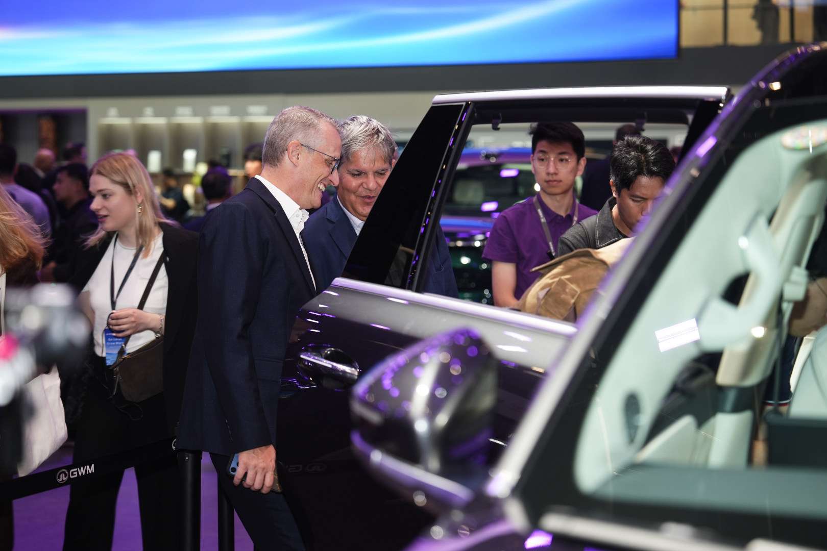 重塑中国豪华汽车全球旗舰标杆，魏牌V9X重磅登陆北京车展