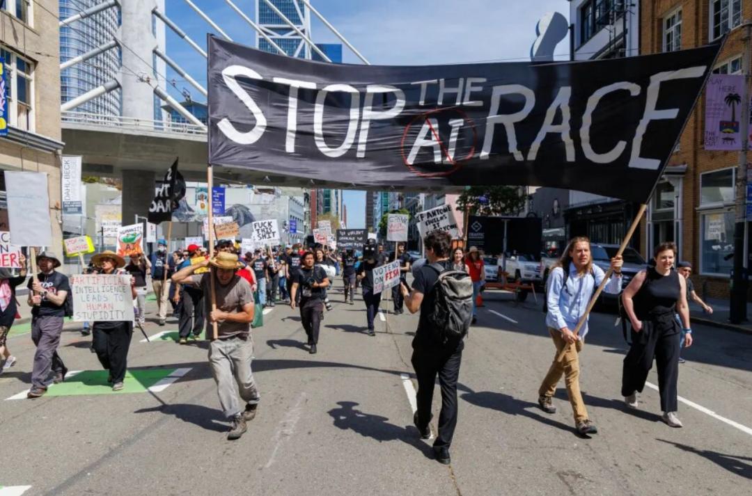 今天凌晨,OpenAI奥特曼家被炸了