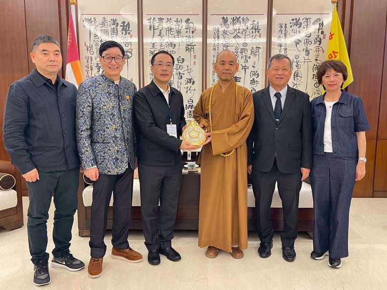 铜韵连两岸 文脉共传承,朱炳仁大师第29次赴台出席第18届两湖论坛