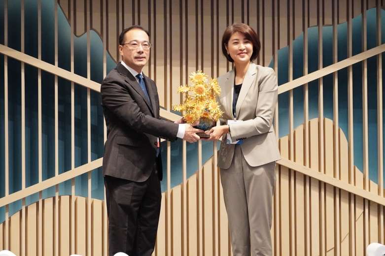 铜韵连两岸 文脉共传承,朱炳仁大师第29次赴台出席第18届两湖论坛