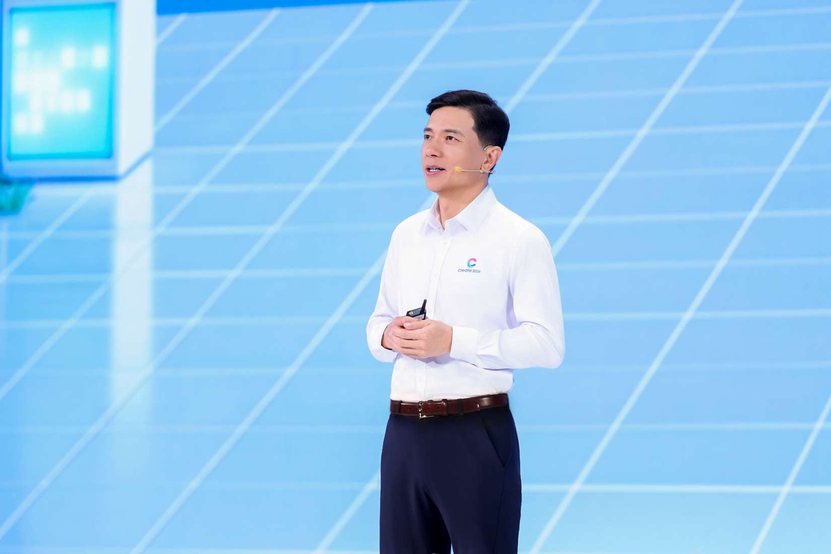 李彦宏：日活智能体数（DAA）是AI时代的度量衡